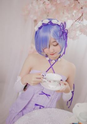 诱惑17岁_午夜在线观看完整版